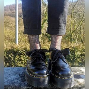 Dr MARTENS HOLLY WOMEN'S LEATHER PLATFORM SHOES SZ 7 BLACK